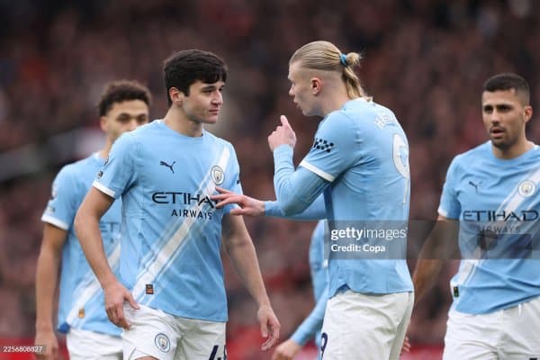 "Манчестер Сити" етакчиларидан бири ПСЖга кўчиб ўтиши мумкин