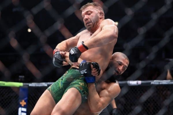 Хамзат Чимаев: "Дю Плесси билан юз марта жанг қилсам, юз марта ютаман"