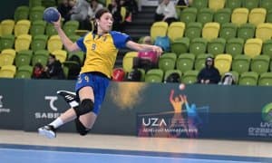 Стартовал первый тур чемпионата страны по гандболу