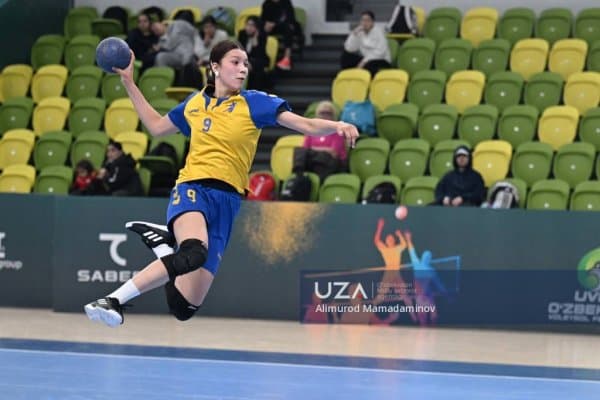 Стартовал первый тур чемпионата страны по гандболу