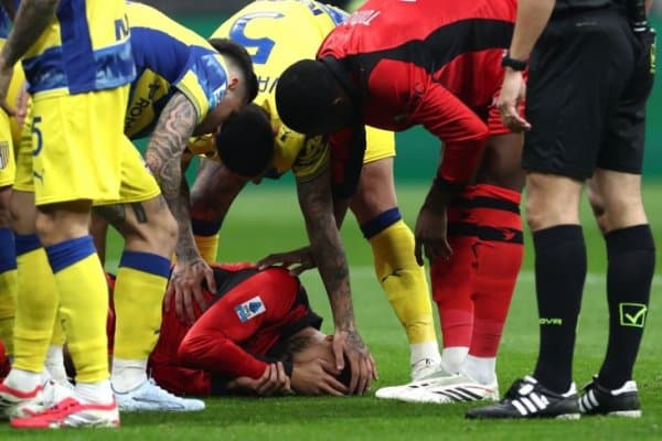 Юзидан зарба еган машҳур футболчи учун мавсум тугади