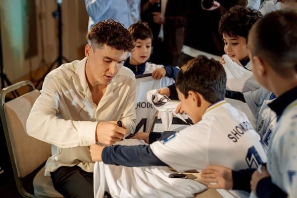 Шомуродов билан ўйнаган юлдуз Аргентинага кетмоқчи