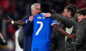 “Реал” собиқ мураббийни қайтарса, Винисиус жамоадан кетади