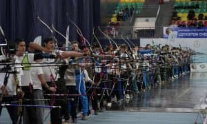 В чемпионате Узбекистана участвуют лучшие лучники страны