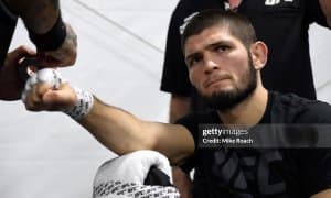 Илия Топурия Хабиб Нурмагомедовнинг жанг услубини танқид қилди