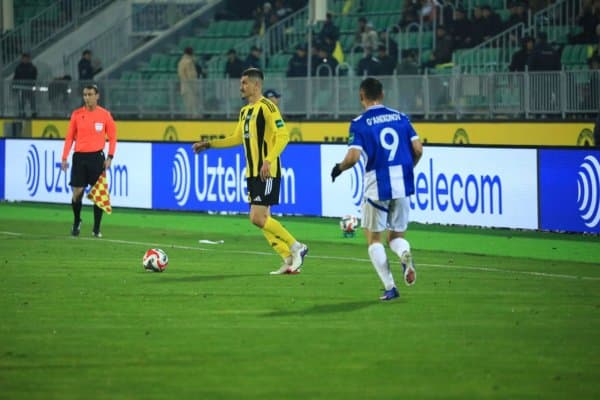 Суперлига. “Нефтчи” мавсумдаги илк учрашувида “Машъал”ни йирик ҳисобда мағлуб этди