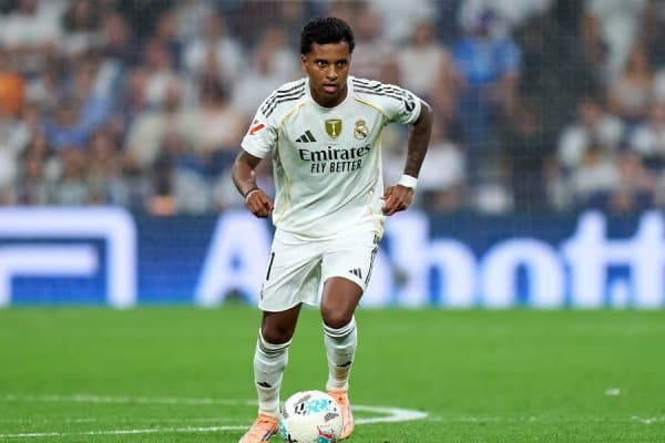 “Ливерпуль” Салоҳнинг ўрнини “Реал” ҳужумчиси билан тўлдирмоқчи