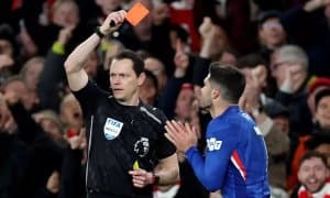 Майдондан ҳайдалсанг, ўзингдан кўр!