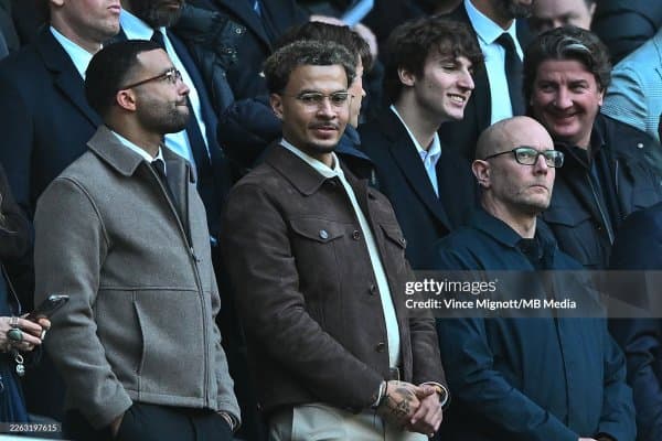 Деле Алли "Тоттенхэм" базасида машғулот ўтказмоқда