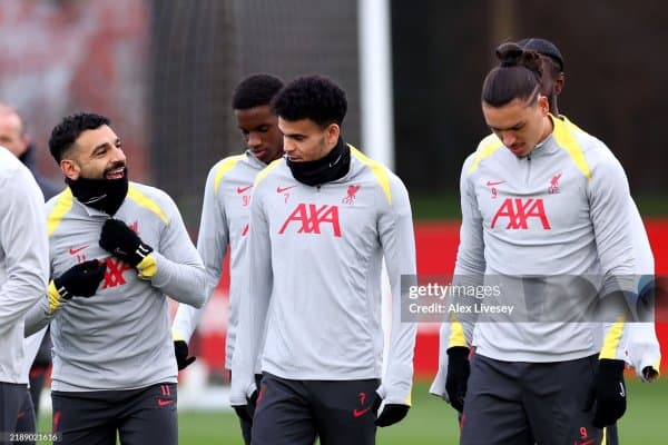 "Челси" "Ливерпуль"нинг собиқ ҳужумчисини сотиб олмоқчи