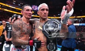 Макс Холлоуэй – Чарльз Оливейра: Кутилмаларни оқламаган жанг!