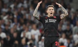 Машҳур юлдуз футболчилар чарчаганини айтди