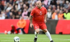 “Реал”да ўйнаган юлдуз 41 ёшида футболга қайтди