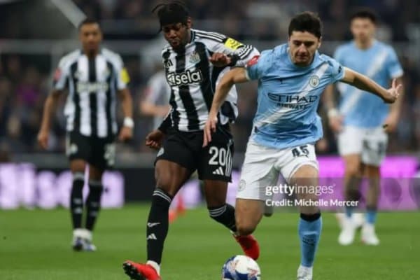 “Ньюкасл” фанатлари Ҳусановдек ҳимоячини кўрмаган!