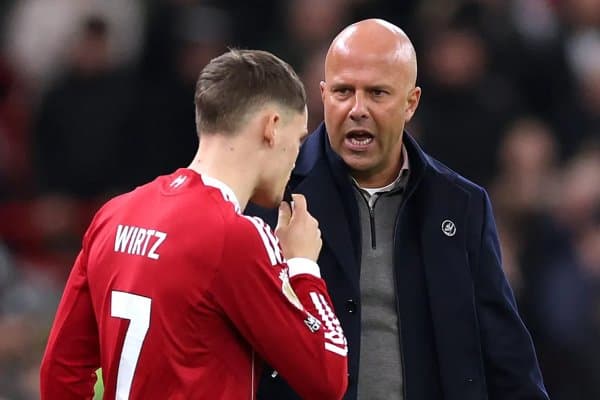 Алонсо “Ливерпуль”ни бошқарадиган бўлди. Слотга оғир шарт қўйилди