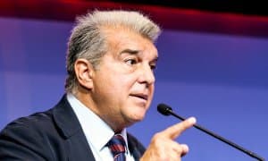 “Барса”: Бу катта харажатга арзийдиган ўйинчи эмас