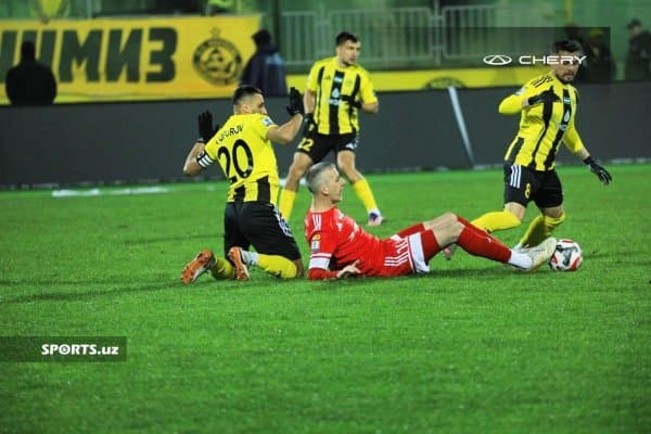 "Нефтчи" - "Андижон" ўйинидан фотолавҳалар