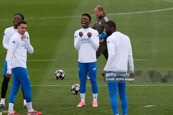 “Реал”нинг “Манчестер Сити”га қарши учрашув учун кенгайтирилган таркиби маълум 