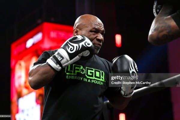 Томошабоп жанглар кўрсатувчи ТОП-5 боксчи ким?