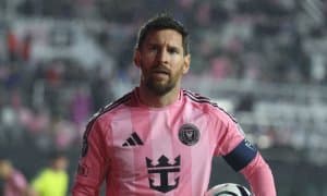 Лапорта Мессига “Барса” эшигини очди