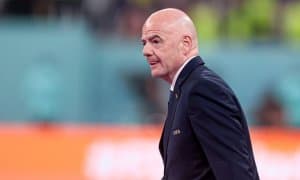 ФИФА раҳбари Эрон ўйинларини АҚШдан Мексикага кўчириш бўйича фикрини айтди