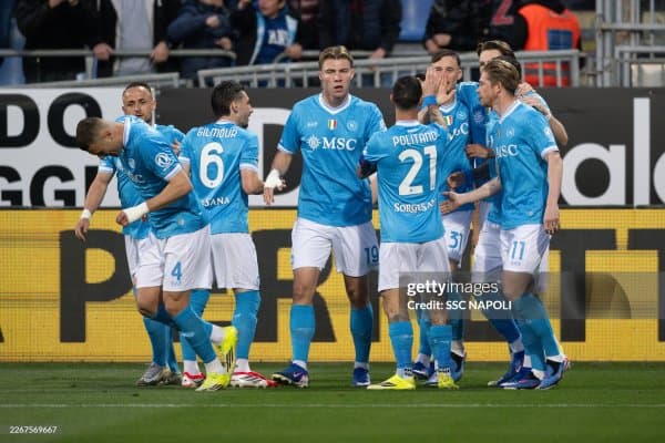 "Наполи" минимал ҳисобда ғалаба қозониб, иккинчи ўринга кўтарилди