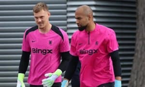 “Челси” биттада икки дарвозабондан воз кечди