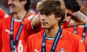 АПЛнинг 3 гранди 18 ёшли португалиялик футболчига қизиқишмоқда