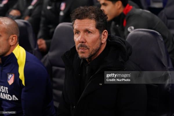 Симеоне: "Арбелоа жамоада кучли муҳит ярата олди"