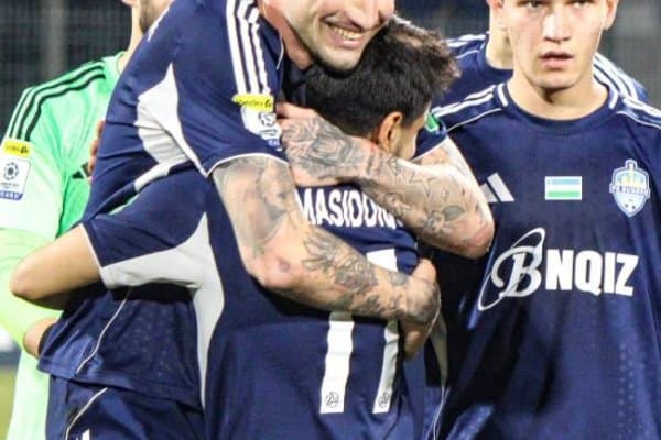 "Бухоро" ҳужумчиси: "Суперлигада ҳозирча фақат битта учрашув ўтказдим, таққослаш учун ҳали эрта деб ўйлайман"