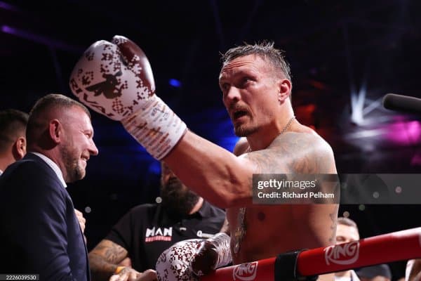 Александр Усик ҳаммани лол қолдирди