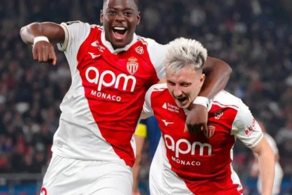 Манчестерликлар бир клубнинг икки юлдузини олиб кетади