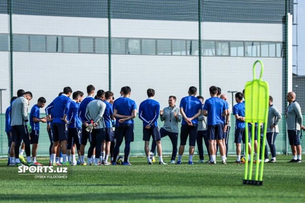 Фабио Каннаваро мураббийлар штабига янги мутахассислар қўшилганини маълум қилди