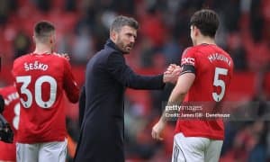 Магуайр Кэррикнинг қолишига ишонмоқда