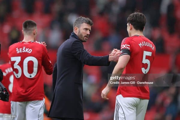 Магуайр Кэррикнинг қолишига ишонмоқда