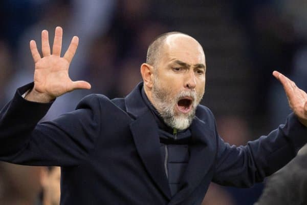 Расман! Англия суперклуби машҳур мураббийни ҳайдади