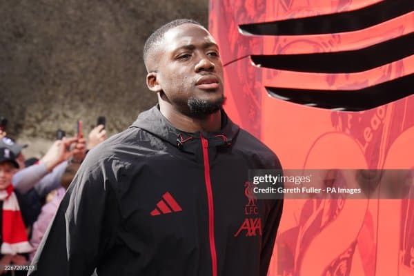 Конате: "Ливерпуль" қайта қурилмоқда ва яна совринлар ютади"