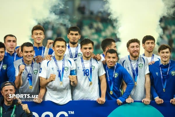 FIFA Series. Тақдирлаш маросимдан фотосуратларни томоша қилинг!