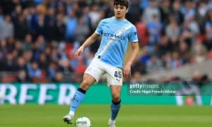 Ҳусанов яна "Манчестер Сити"нинг энг яхши футболчиси бўлди