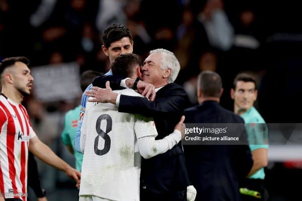 Федерико Вальверде Карло Анчелотти билан муносабатлари ҳақида гапирди