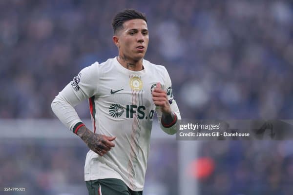 Энцо Фернандес "Челси"да икки учрашувдан четлатилди