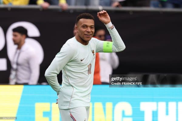 Килиан Мбаппе: "Биринчи муваффақиятсизликнинг ўзидаёқ менга нисбатан ҳақоратомуз гаплар айтилганини эшитдим"