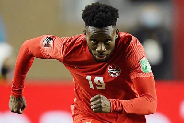 Манчестерликлар “Реал”га рад жавобини берган юлдузга кўз тикяпти