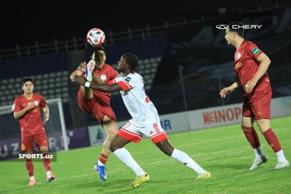 "Насаф" - "Андижон" ўйинидан галерея