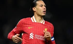 Ван Дейк мағлубиятга чидай олмаяпти