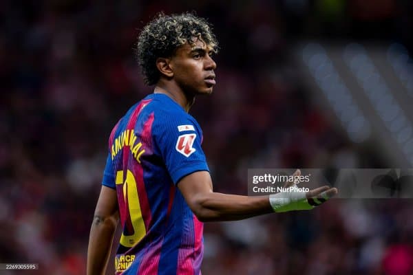 Роналдиньо Ламин Ямалнинг рақами ва ўйини ҳақида гапирди