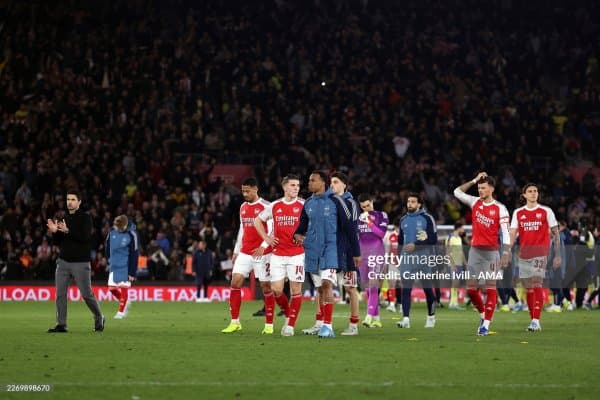 Алан Ширер: "Арсенал" учун АПЛни ютиш осон бўлмайди"