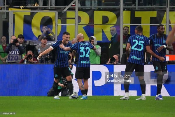 А Серия. "Интер" голларга бой ўтган ўйинда "Рома"ни таслим қилди