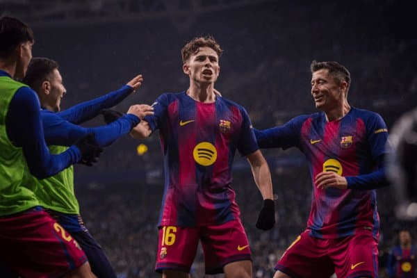 “Барса” АПЛдан ҳимоячи танлади