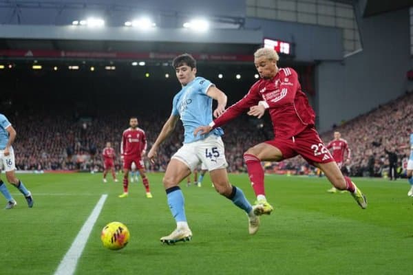 Бир ярим асрлик рекордда қатнашган Ҳусановни ашаддий рақиб афсонаси ҳам мақтади